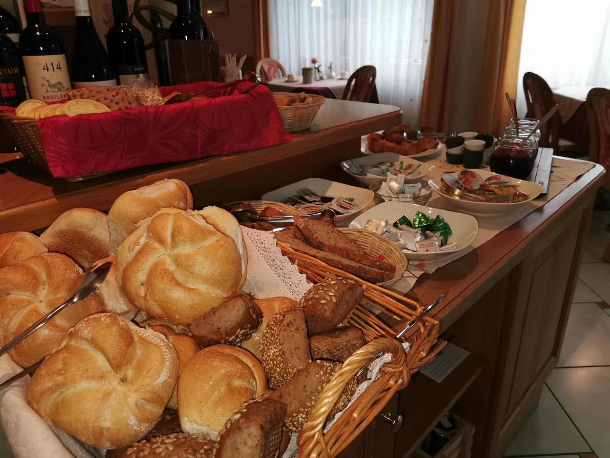 Hotel Akelei Бруніко Екстер'єр фото